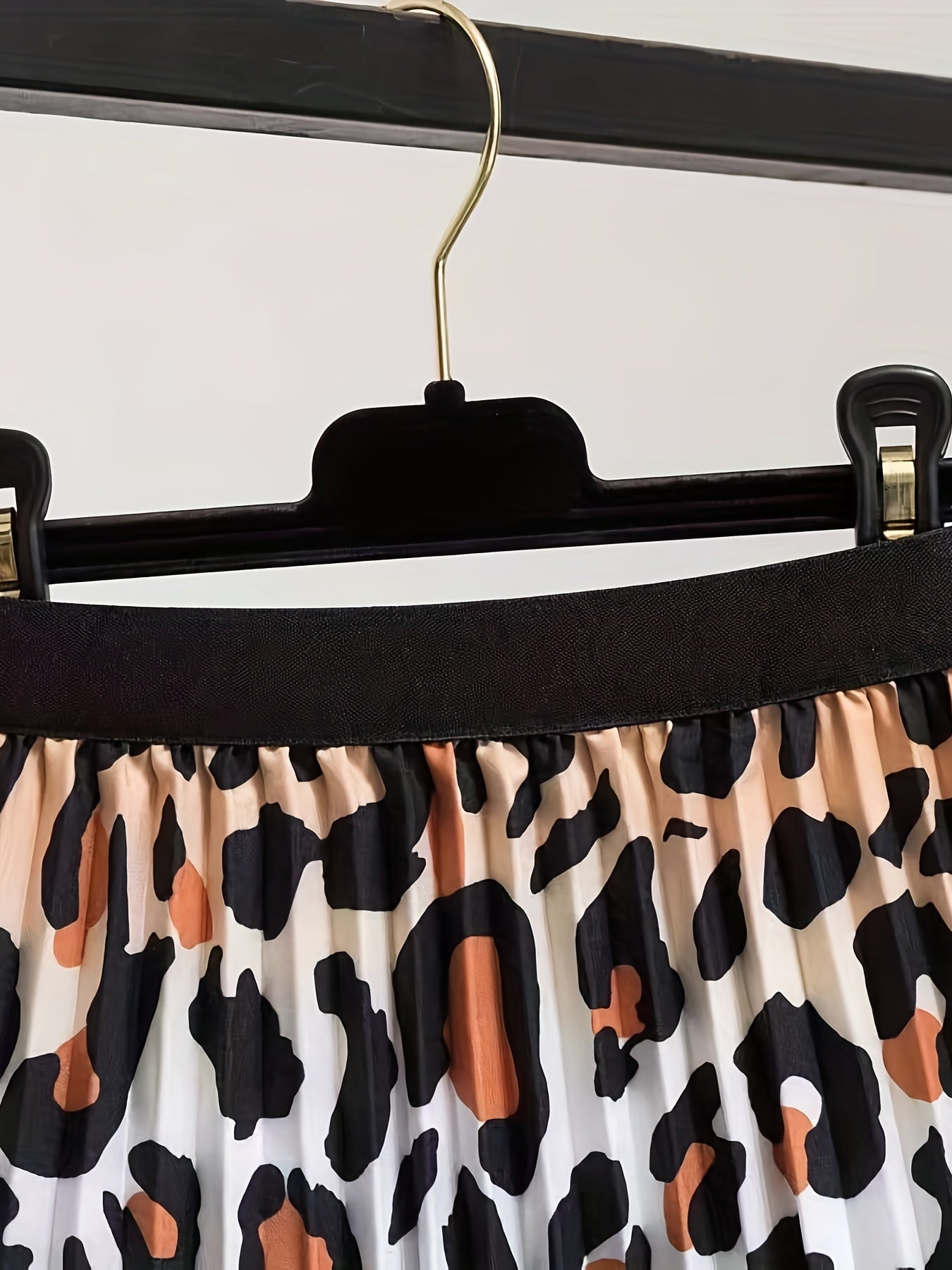 Plus Size Casual Skirt, Women's Plus Leopard Print Elastic High Waisted Pleated A-line Skirt