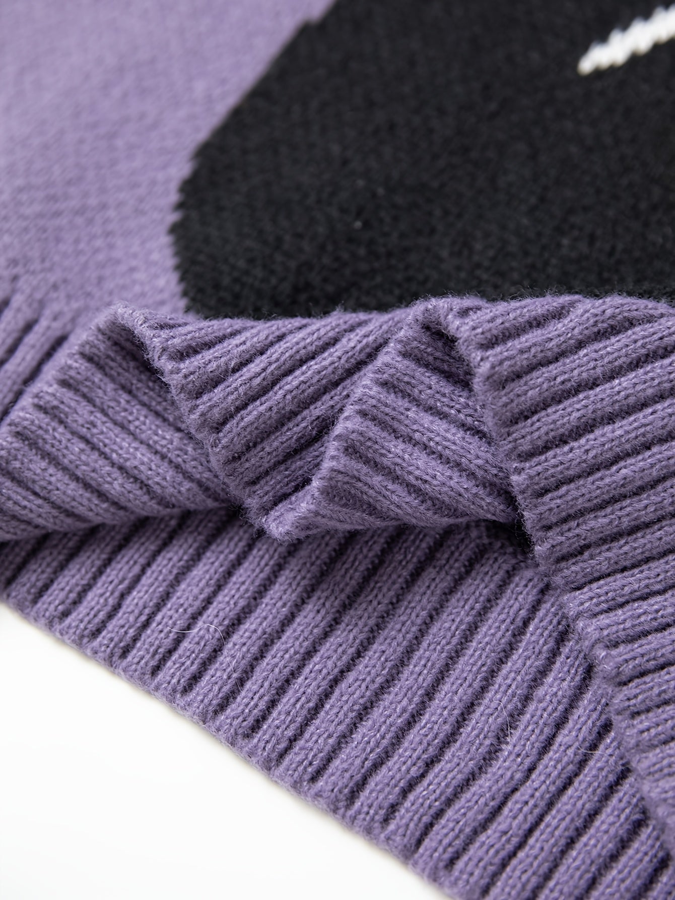 vlovelaw Black Cat Pattern Knitted Sweater, Men's Casual Warm Slightly Stretch Crew Neck Pullover Sweater For Men Fall Winter