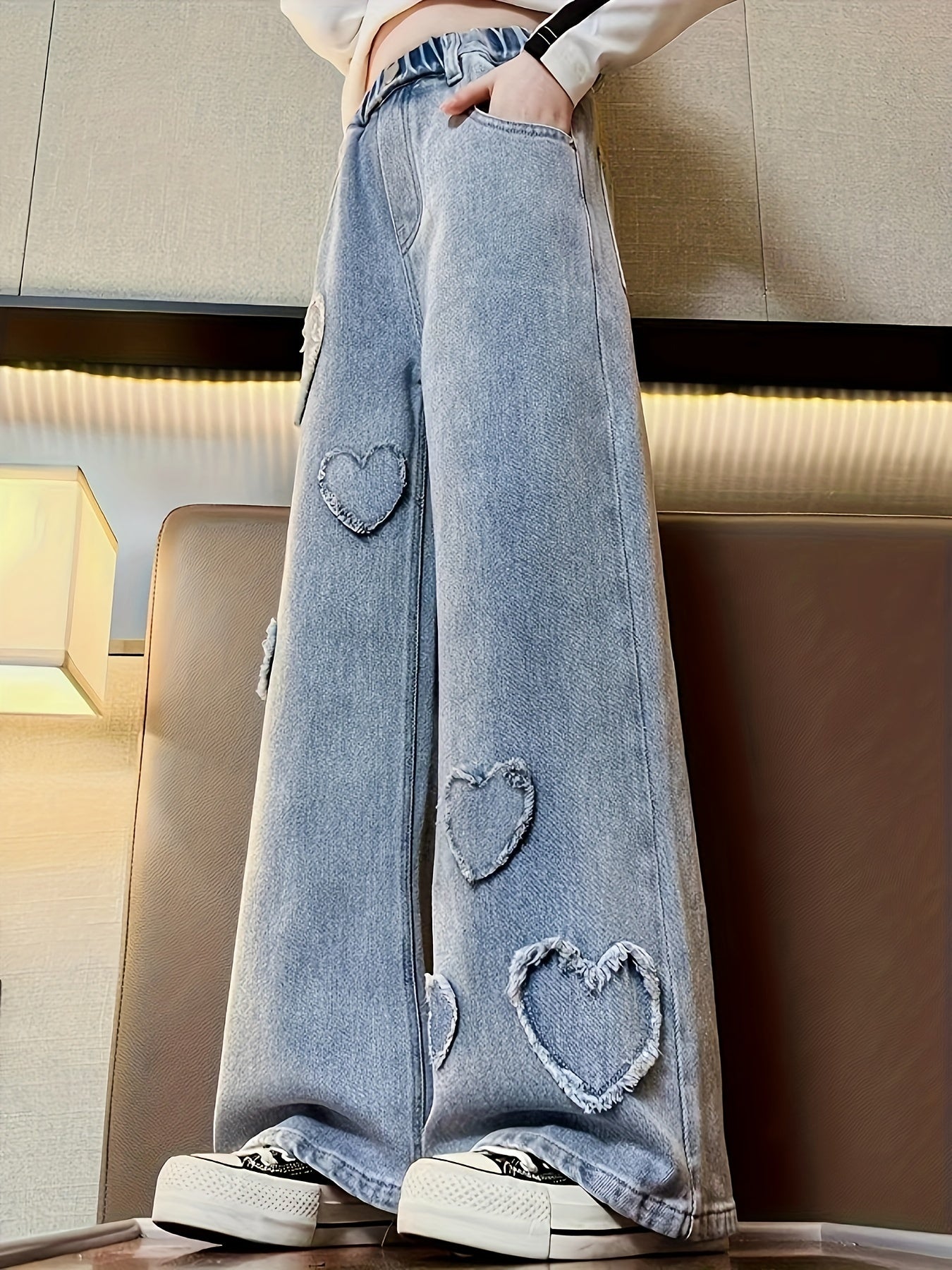 Girls Fashion High-Rise Loose Jeans Hearts Design Light Blue Denim Trousers For Street Going Out