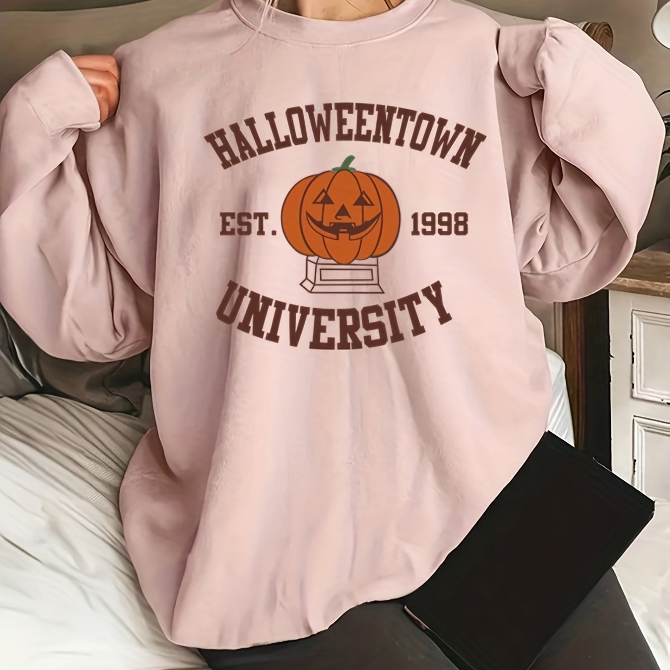 vlovelaw Plus Size Halloween Sweatshirt, Women's Plus Cartoon Pumpkin & Letter Print Long Sleeve Round Neck Slight Stretch Sweatshirt