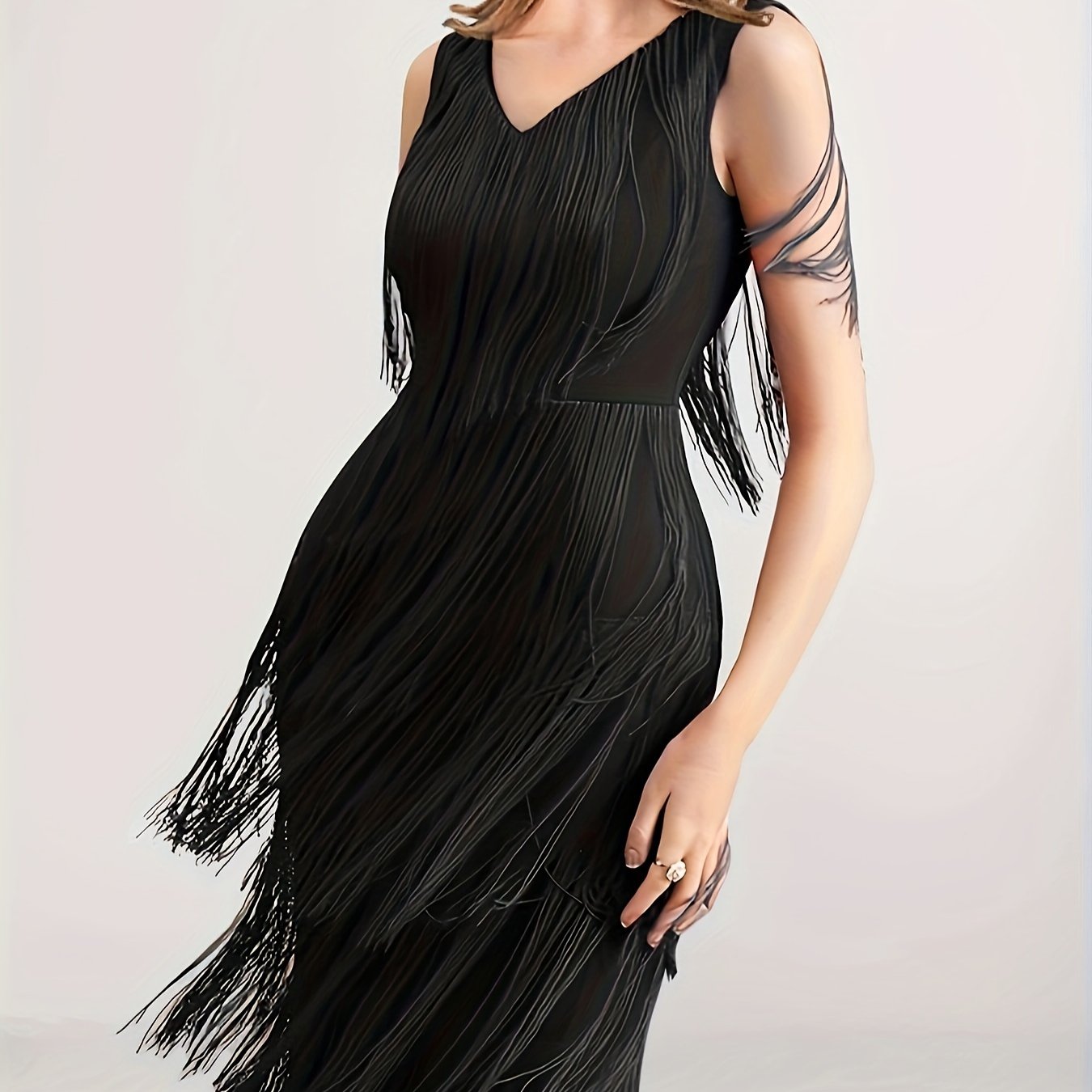 vlovelaw Plus Size Elegant Wedding Dress, Women's Plus Solid Tassel Trim V Neck Bodycon Party Tank Dress