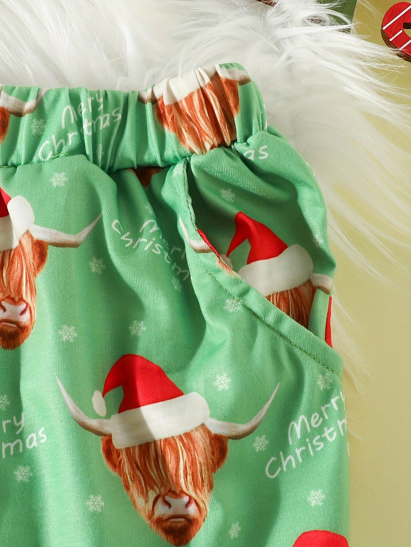 2pcs Boy's Santa Hat Bull Allover Print Crew Neck Outfit, Sweatshirt & Pants Set, Christmas Style Top, Kid's Clothes For Fall Winter Daily & Outdoor Wear, As Gift