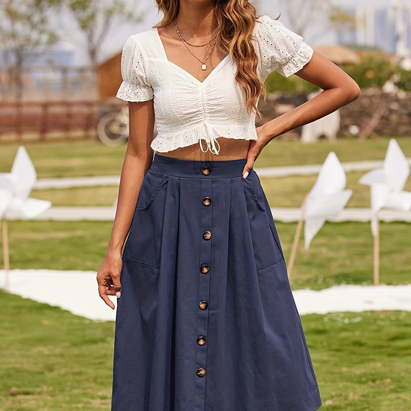 Plus Size Elegant Skirt, Women's Plus Solid Button Decor Slight Stretch Pleated Maxi Skirt With Pockets