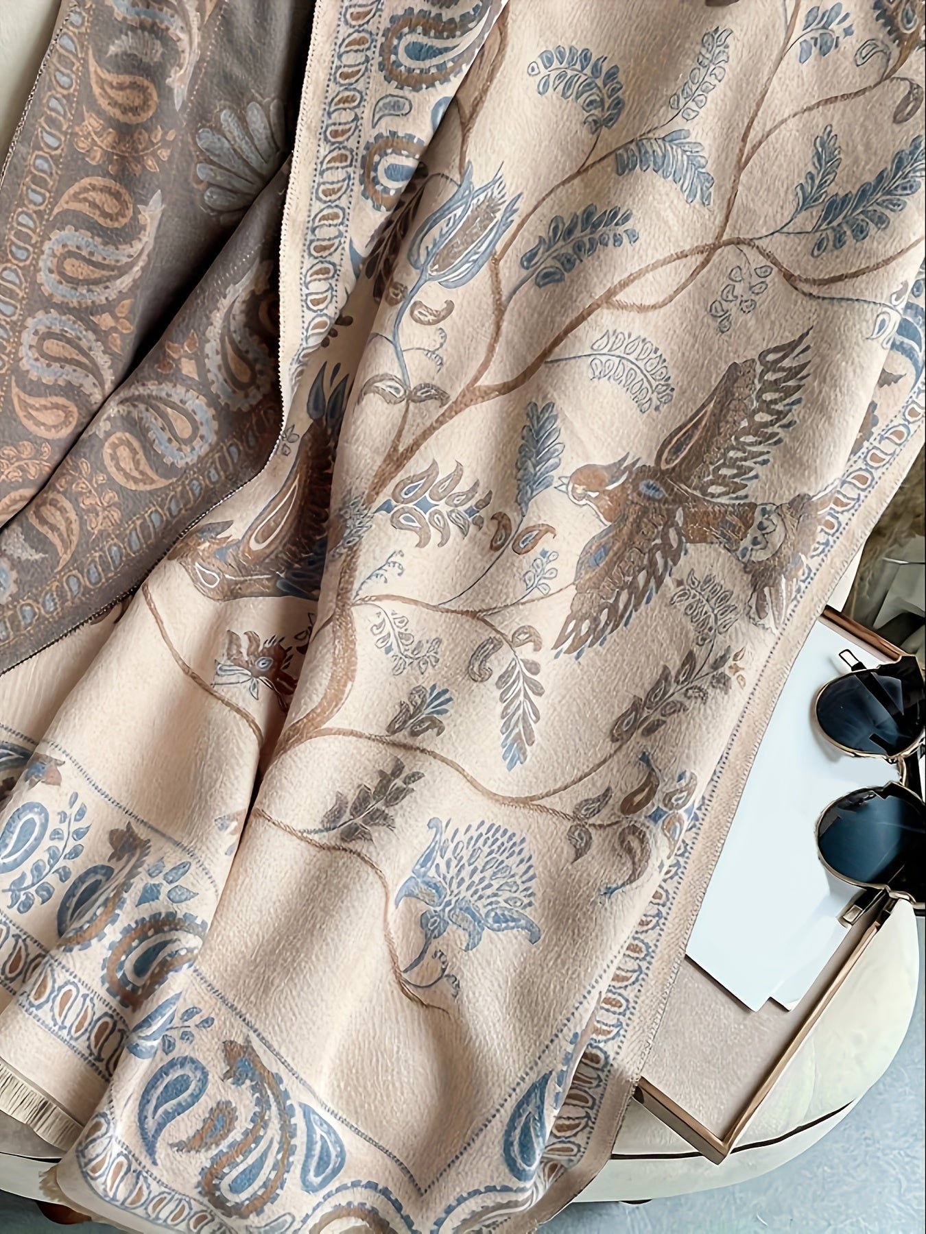 Plus Size Elegant Winter Coat, Women's Plus Paisley Floral Print Raw Trim Batwing Sleeve Open Front Shawl Cape Coat