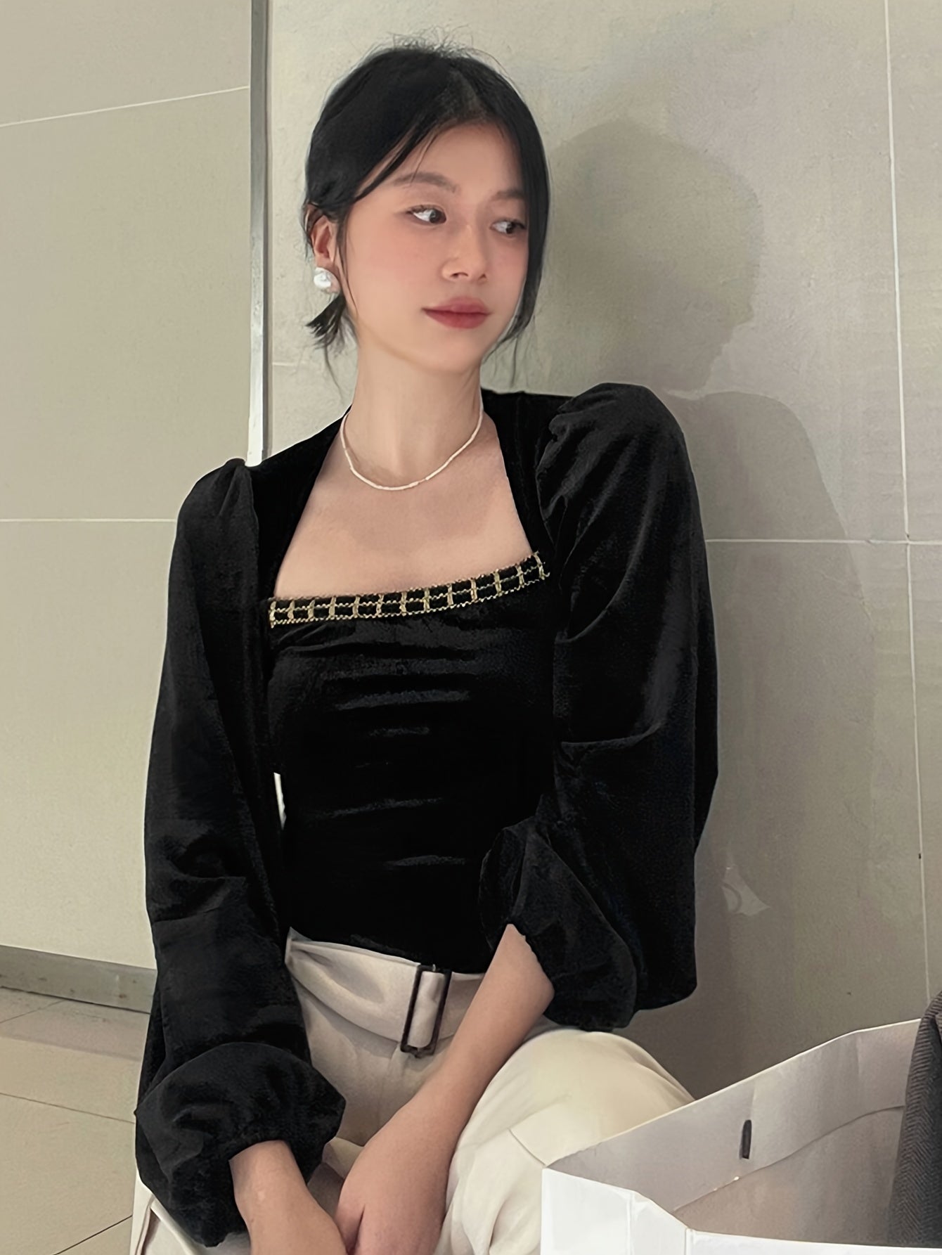 vlovelaw Puff Sleeve Contrast Trim Velvet T-shirt, Elegant Square Neck Long Sleeve Top, Women's Clothing