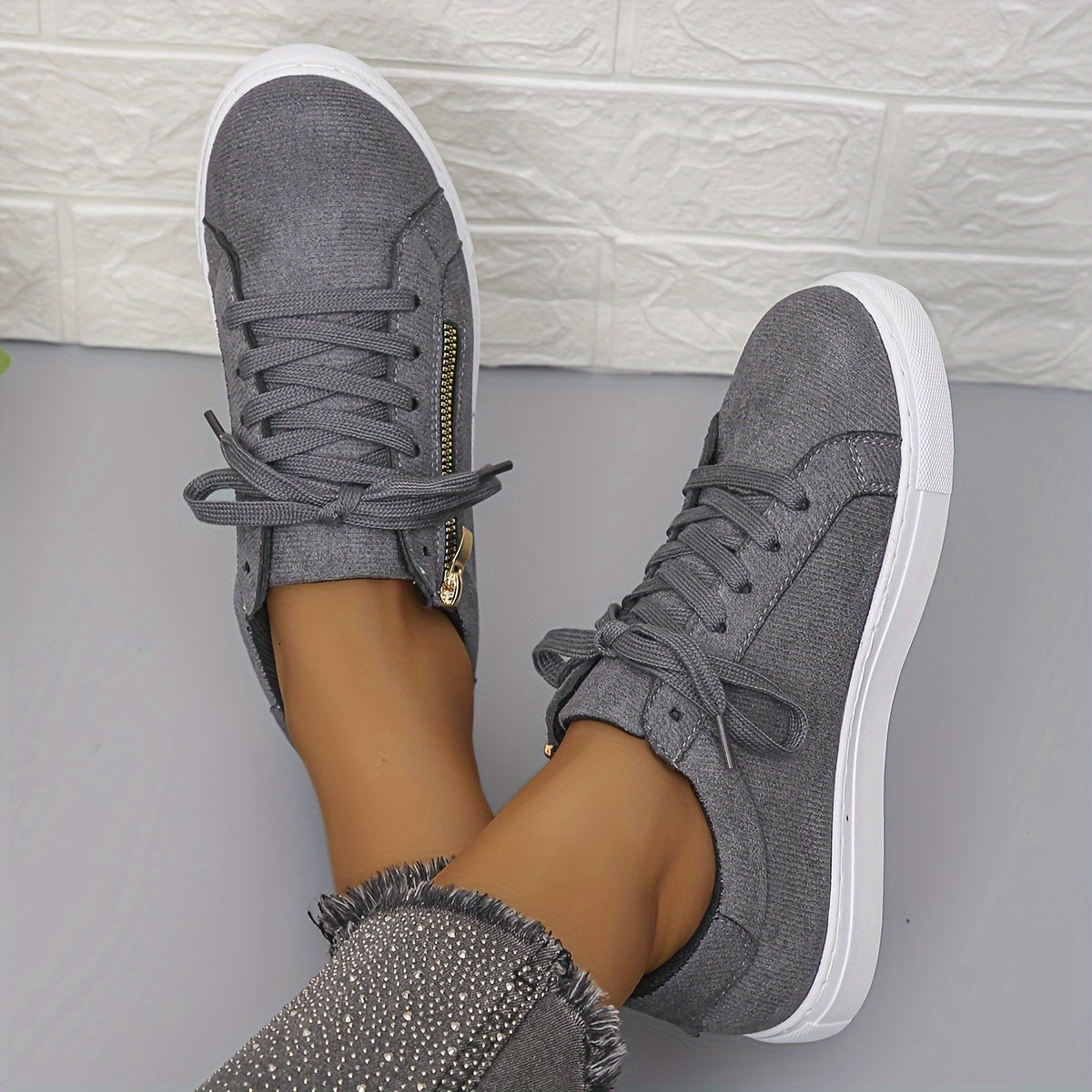 vlovelaw Women's Side Zipper Design Sneakers, Casual Lace Up Outdoor Shoes, Comfortable Low Top Shoes
