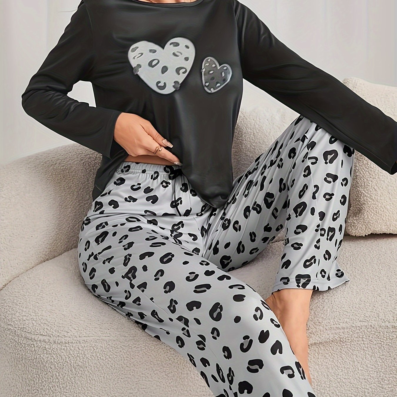 vlovelaw Leopard Heart Print Pajama Set, Casual Long Sleeve Crew Neck Top & Elastic Waistband Pants, Women's Sleepwear & Loungewear