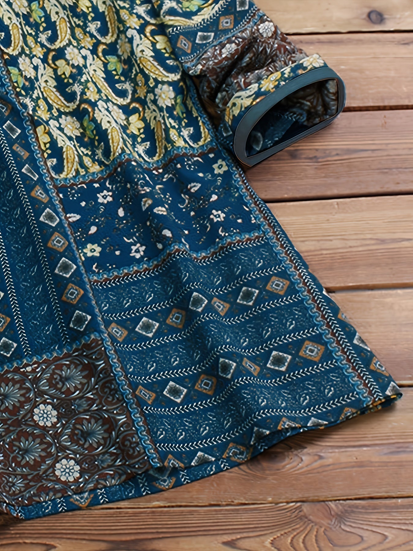 Plus Size Casual Top, Women's Plus Paisley Print Long Sleeve V Neck Henley Shirt