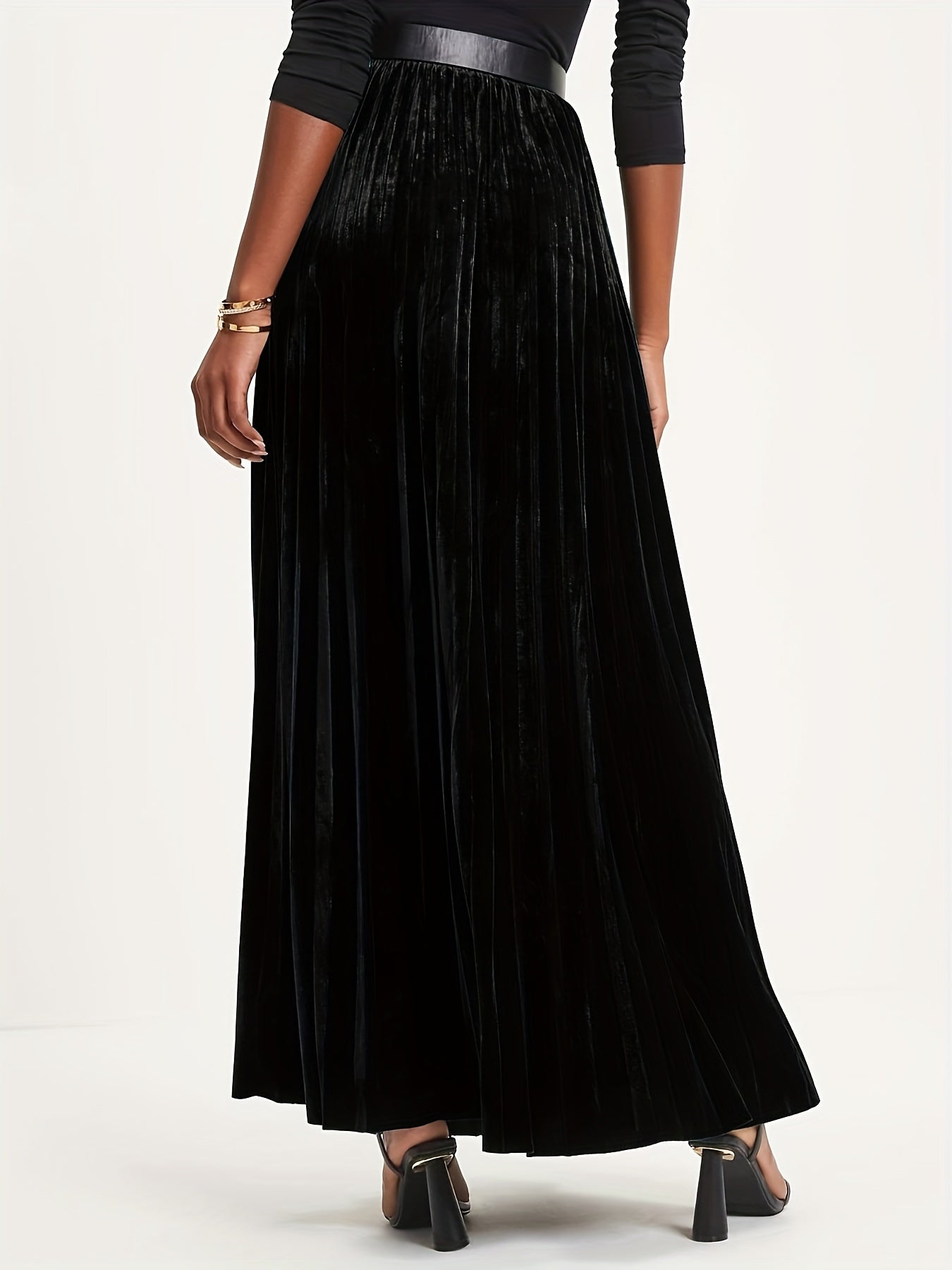 Plus Size Retro Skirt, Women's Plus Solid Velvet Elastic High Rise Maxi Pleated Skirt