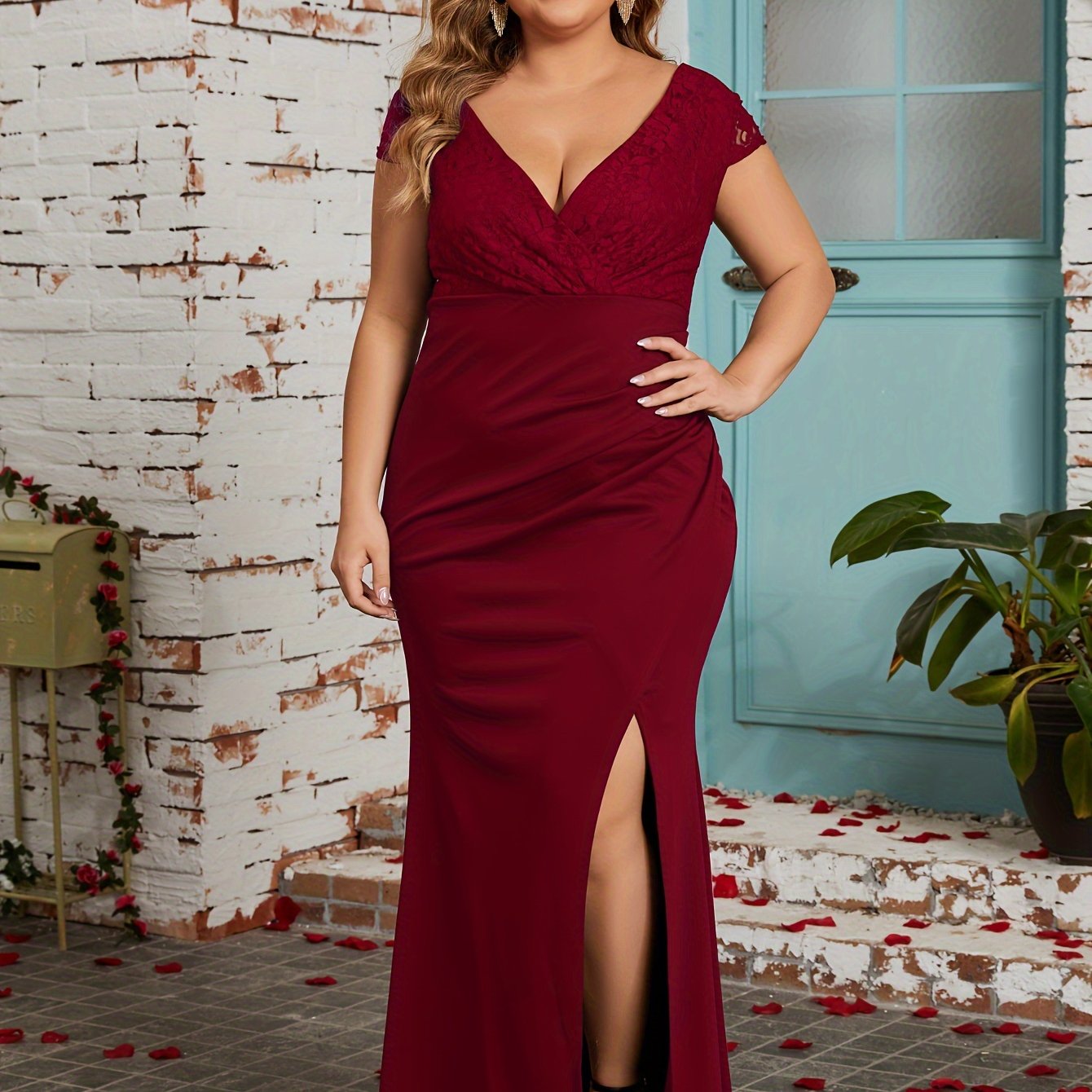 Plus Size Lace Dress - Exquisite Floral Stitching, Flattering V Neck, Short Sleeves, Elegant Design for Party & Banquet - Plus Size Womens Clothing, Special Occasion Wear