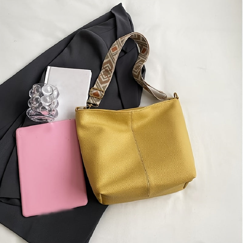 Trendy Vintage Boho Womens Shoulder Bag - Spacious Hobo Style with Crossbody Design - Perfect for Fashion-Forward Ladies