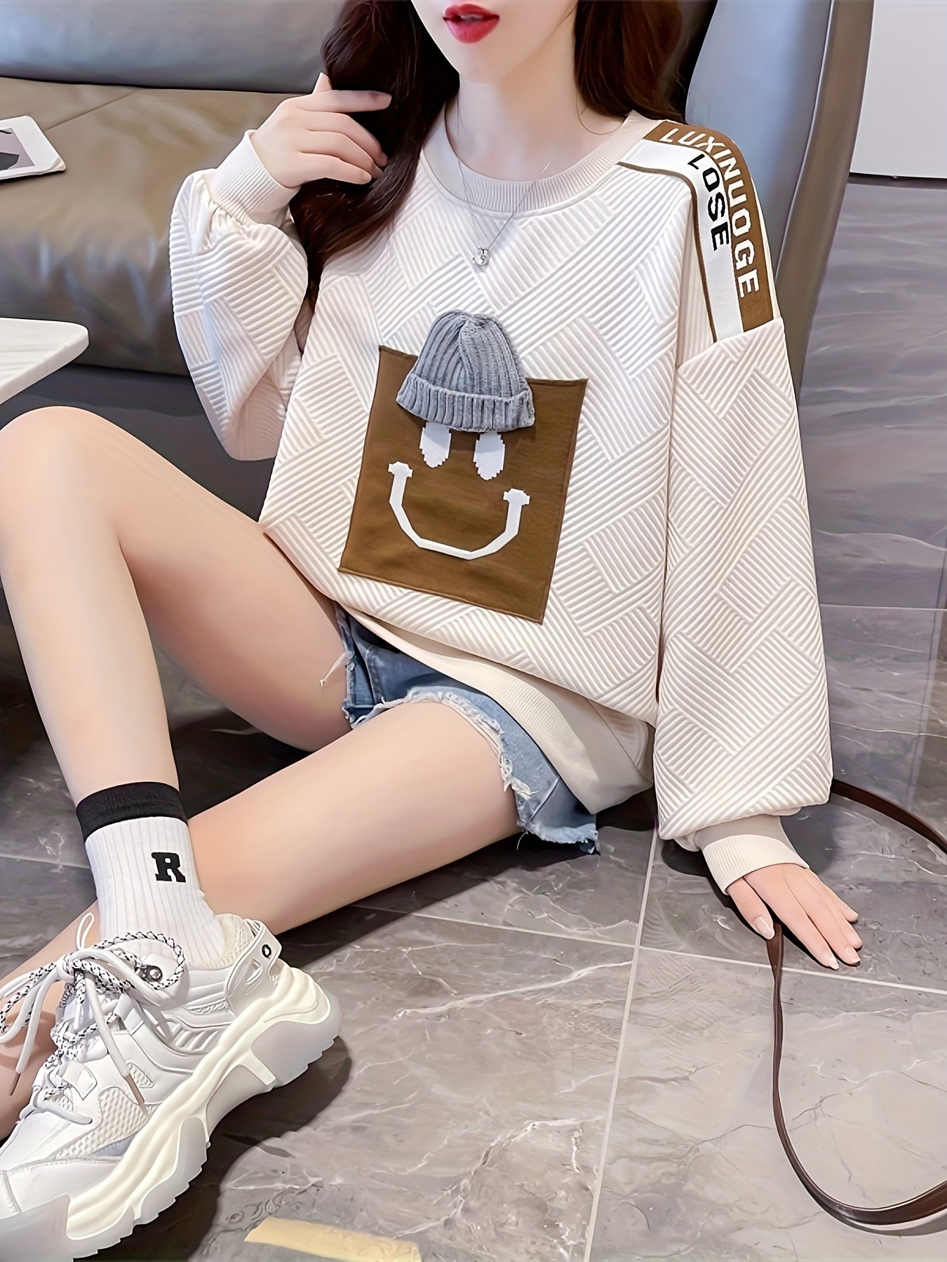 Smile Face & Letter Pattern Pullover Sweatshirt, Casual Long Sleeve Crew Neck Sweatshirt For Fall & Winter, Women's Clothing