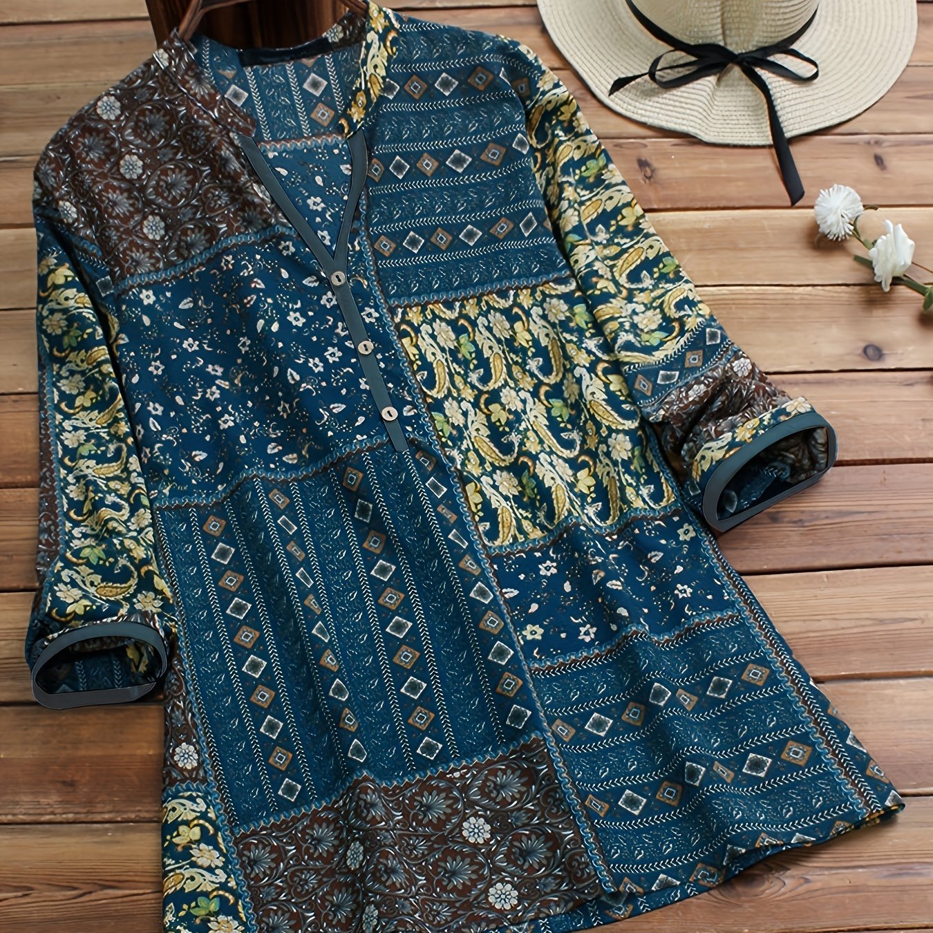 Plus Size Casual Top, Women's Plus Paisley Print Long Sleeve V Neck Henley Shirt