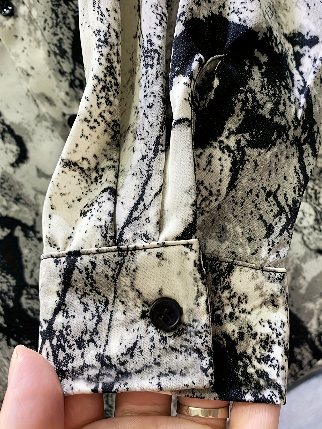 vlovelaw  Men's Stylish Marble Pattern Shirt, Casual Breathable Lapel Button Up Long Sleeve Shirt Top For City Walk Street Hanging Outdoor Activities