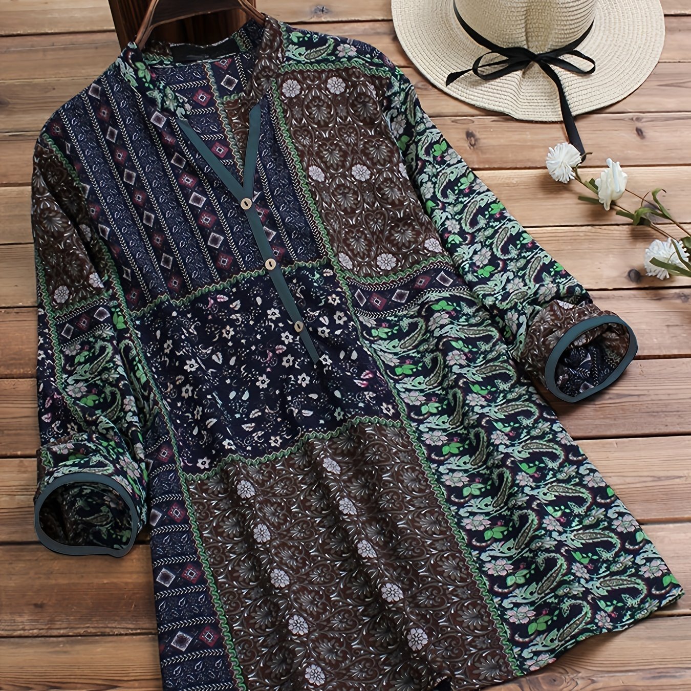 Plus Size Casual Top, Women's Plus Paisley Print Long Sleeve V Neck Henley Shirt