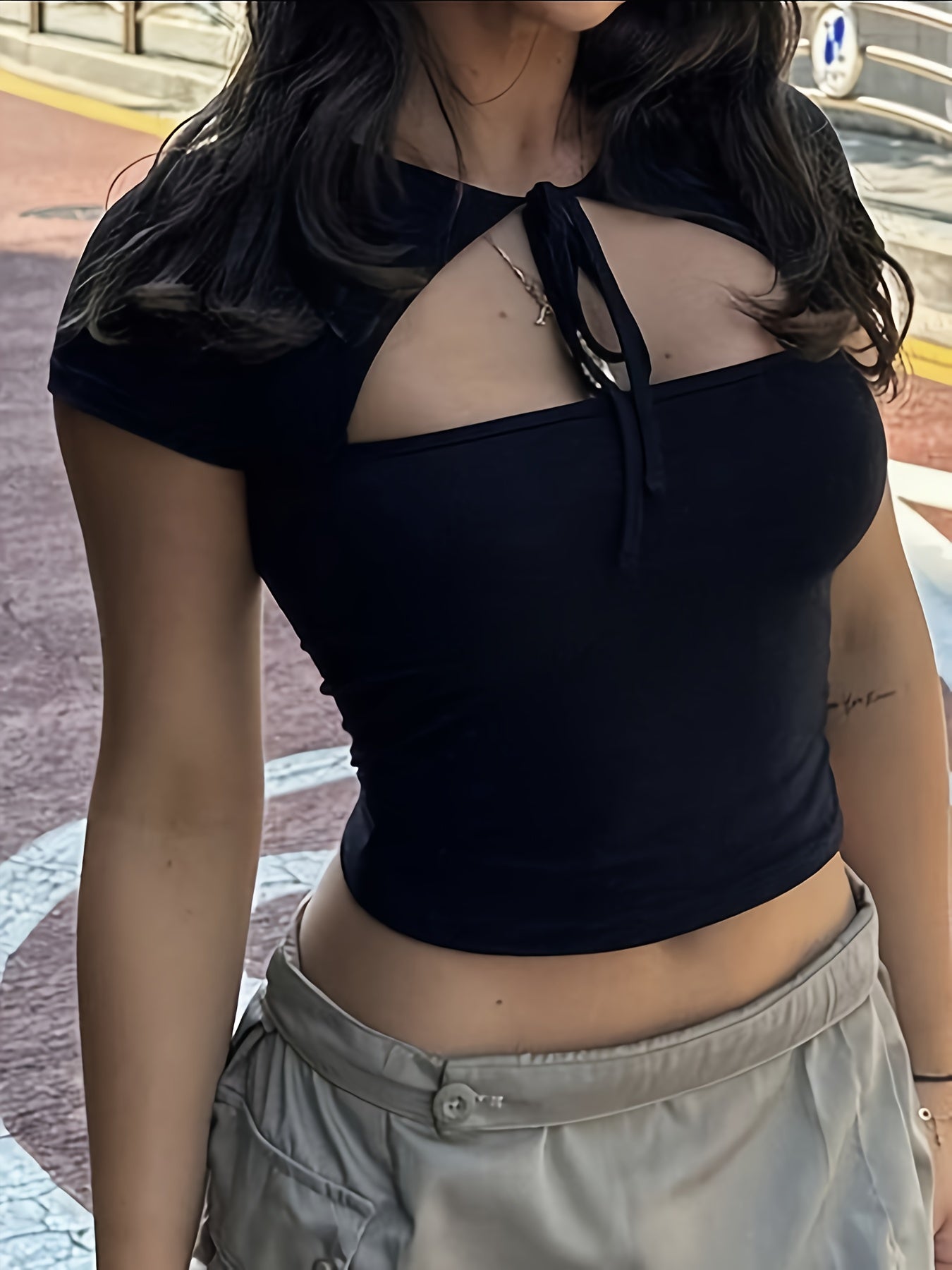 vlovelaw Cut Out Tie-neck Crop Top, Y2K Short Sleeve Top For Spring & Summer, Women's Clothing