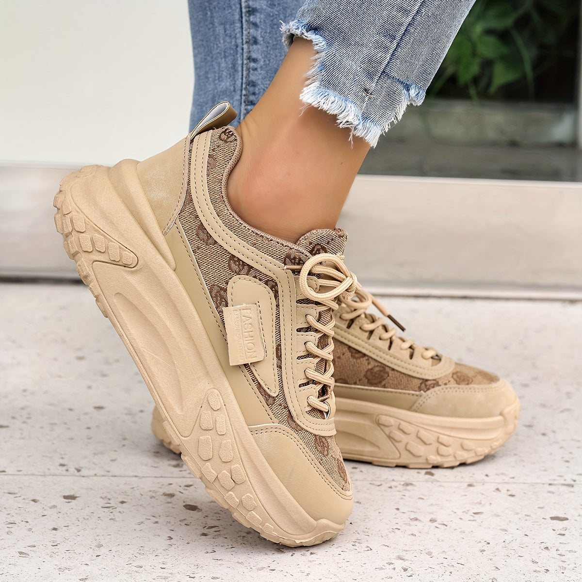 vlovelaw  Women's Floral Pattern Sneakers, Lace Up Comfy Platform Sporty Trainers, Versatile Low-top Skate Shoes