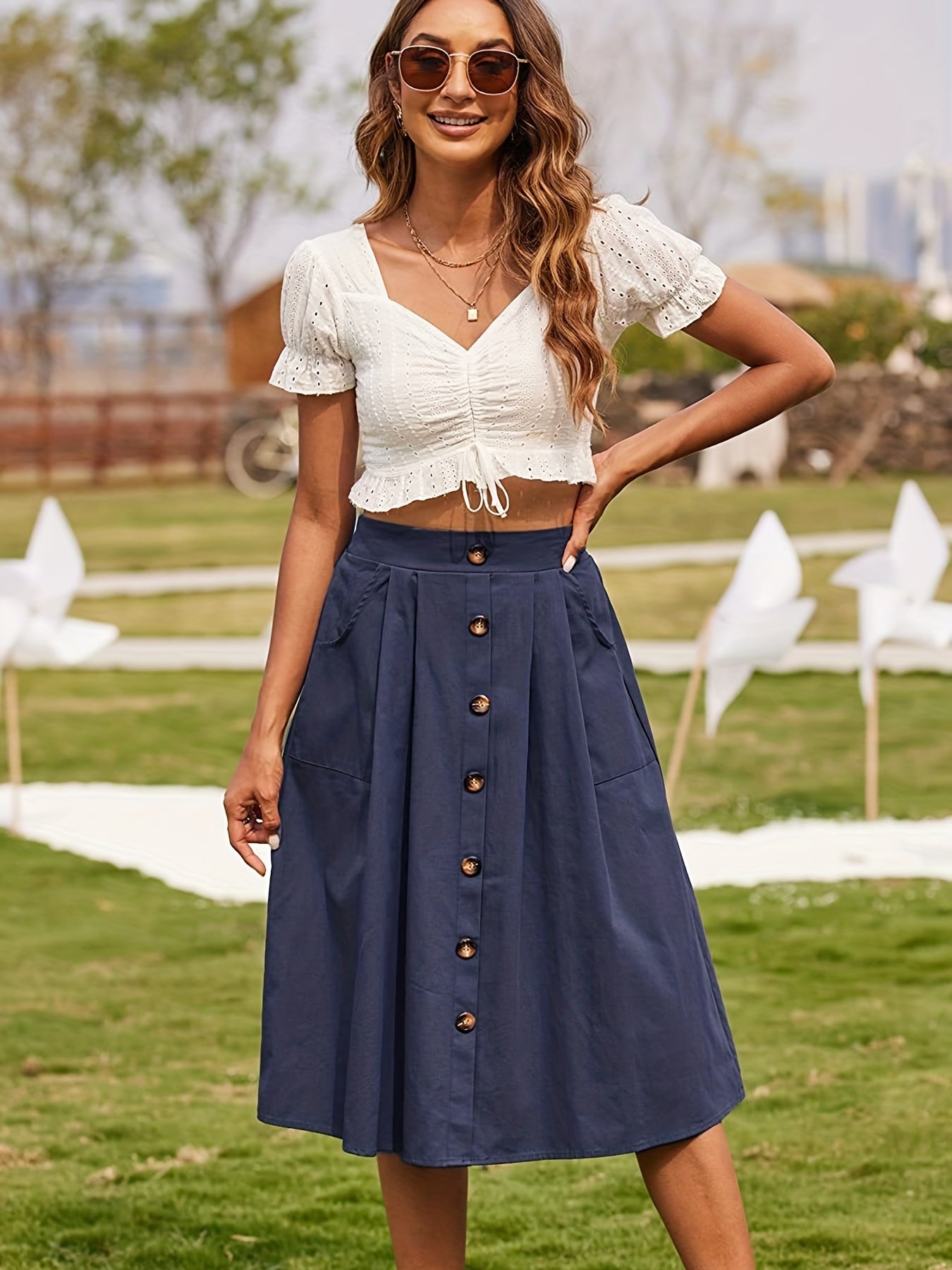 Plus Size Elegant Skirt, Women's Plus Solid Button Decor Slight Stretch Pleated Maxi Skirt With Pockets