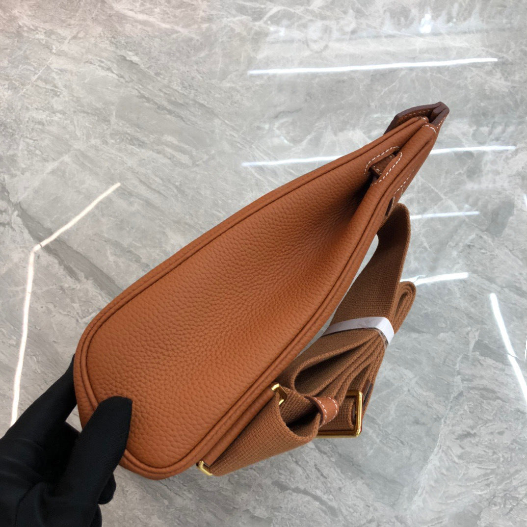 VLOVELAW 2025 Universal bag popular new Kai breast bag togo cowhide simple and fashionable shoulder bag first layer cowhide oblique backpack