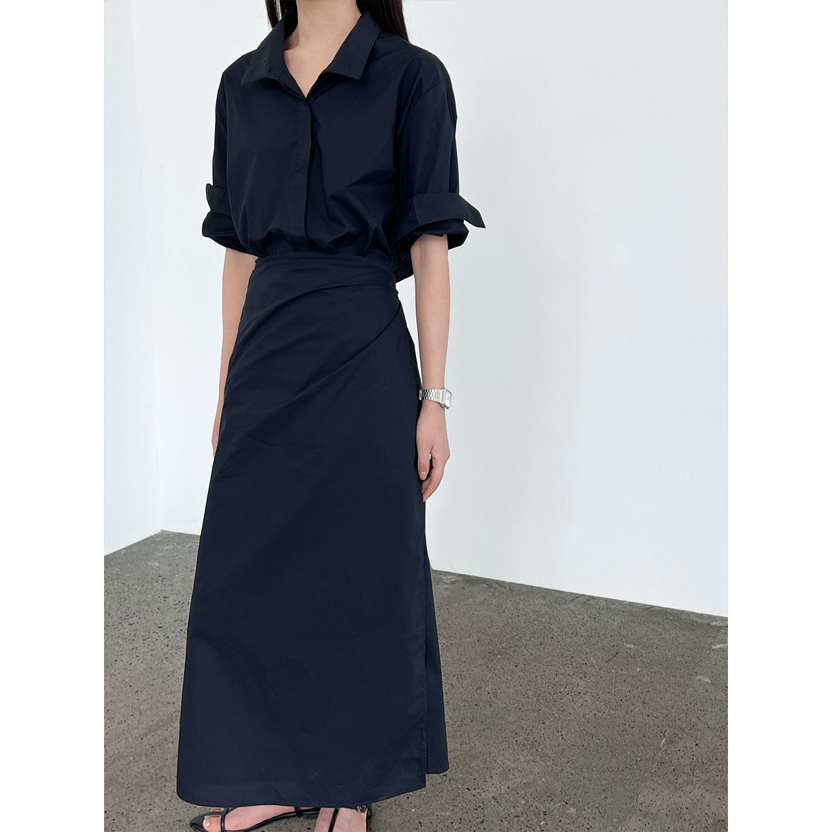 Luxi, Korean version of the design sense lace-up V-neck waist dress women's summer new thin shirt long skirt 9731