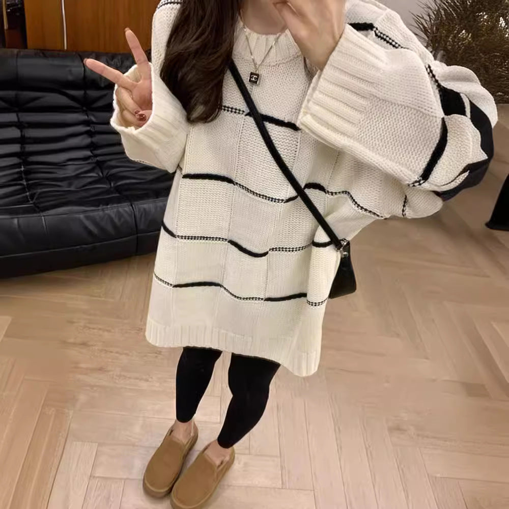 VLOVELAW Contrasting color striped crew neck sweater women's new popular autumn and winter casual loose lazy style medium and long knitted sweater