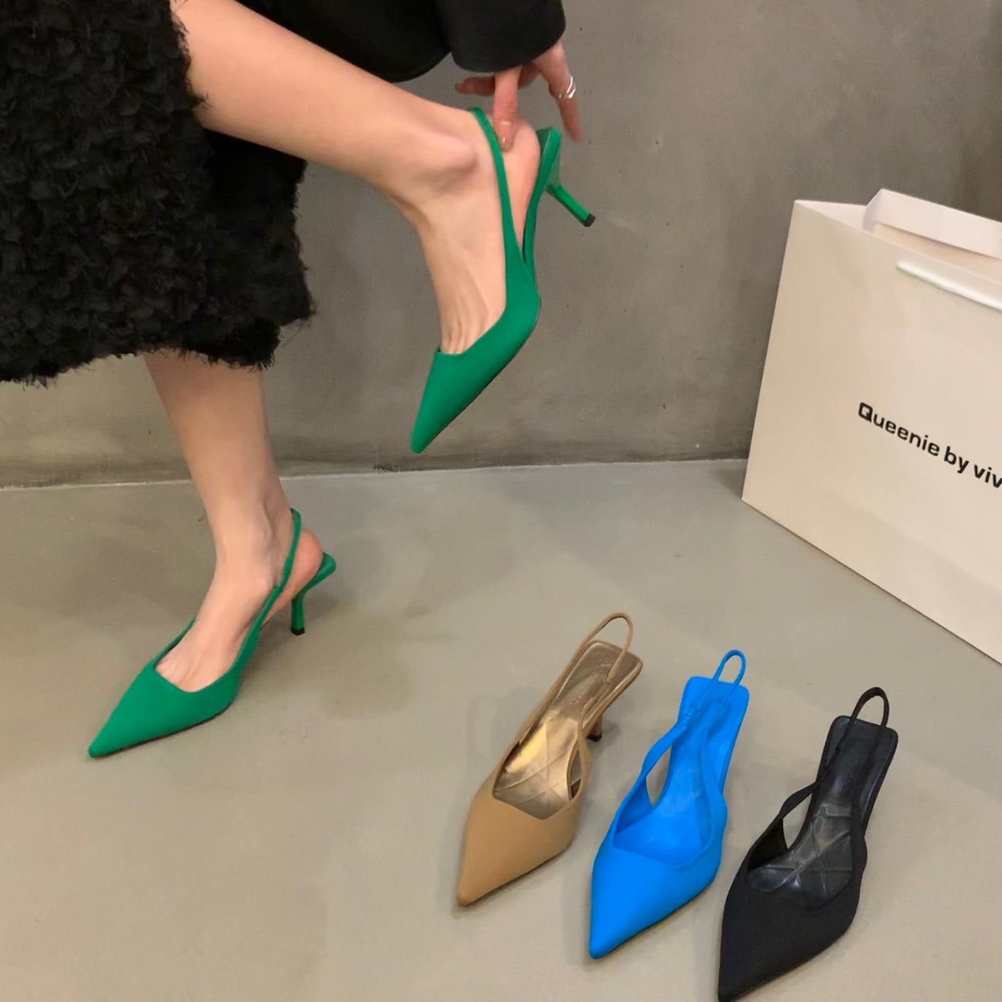VLOVELAW High Heel Black Closed Toe Sandals Fairy Shoes Spring and Summer Niche High-Grade Satin Pointed Toe Pumps