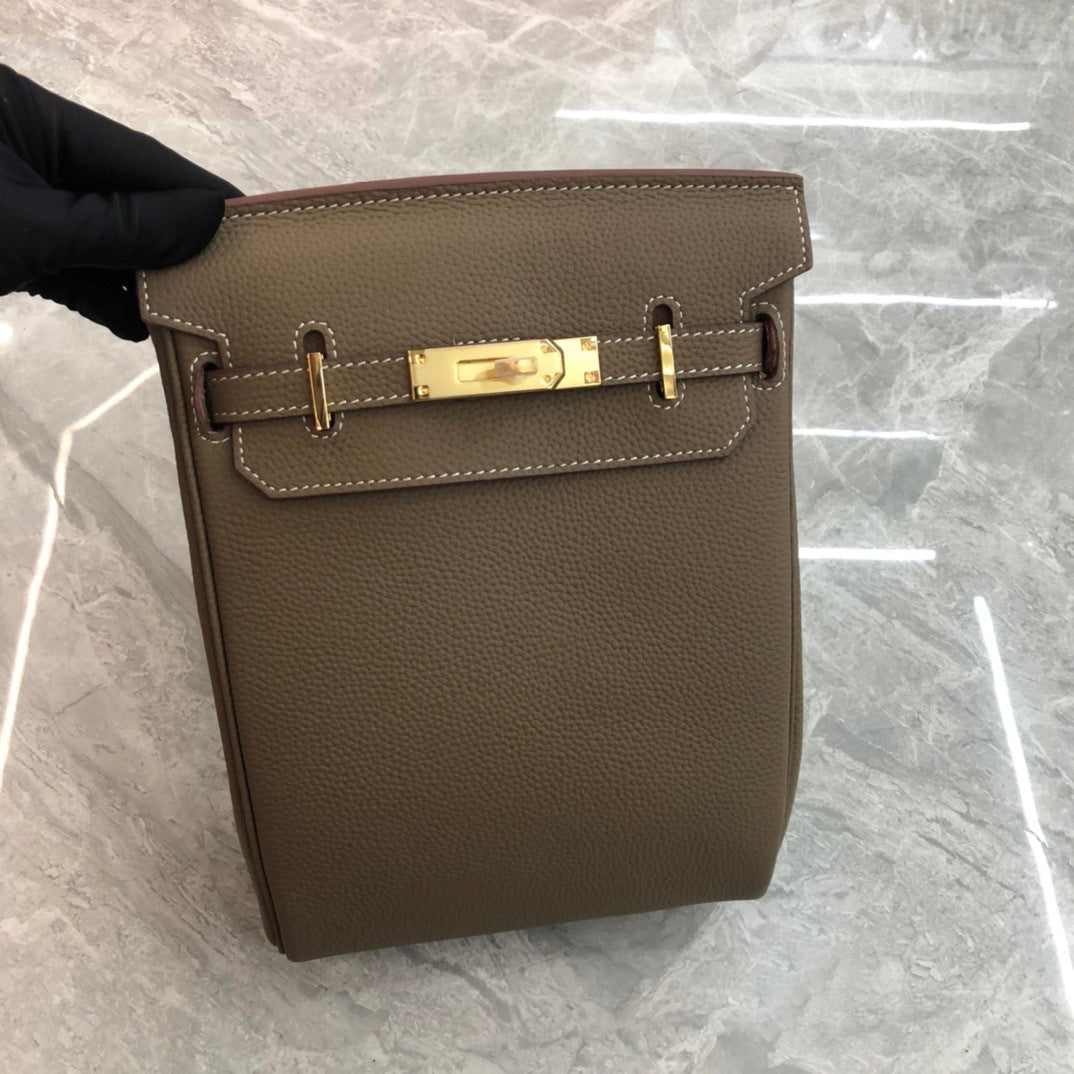 VLOVELAW 2025 Universal bag popular new Kai breast bag togo cowhide simple and fashionable shoulder bag first layer cowhide oblique backpack