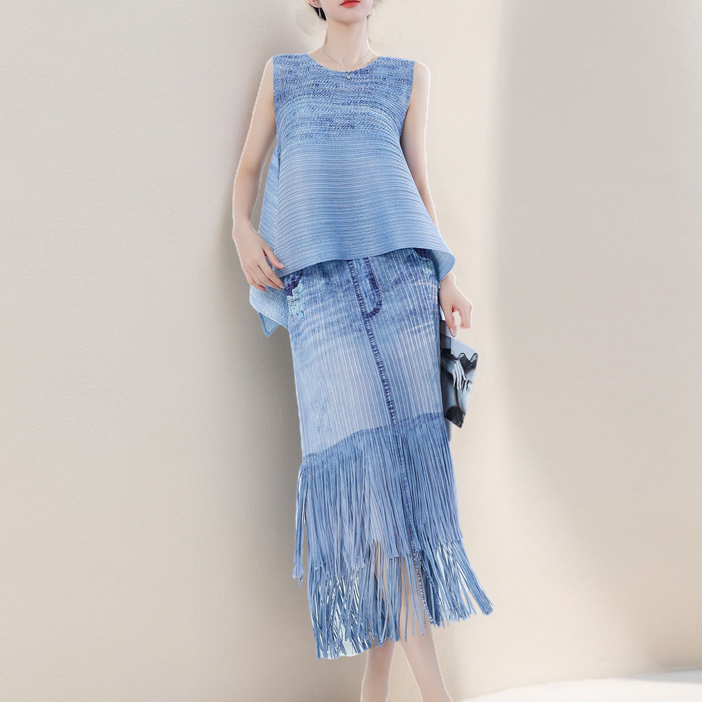 2025 Denim suit summer two-piece set women's fashion new irregular loose T-shirt top fringed hip skirt tide