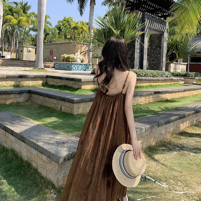 2025 Lazy vacation style long dress retro plaid suspender dress women's summer loose and thin chic medium and long skirt