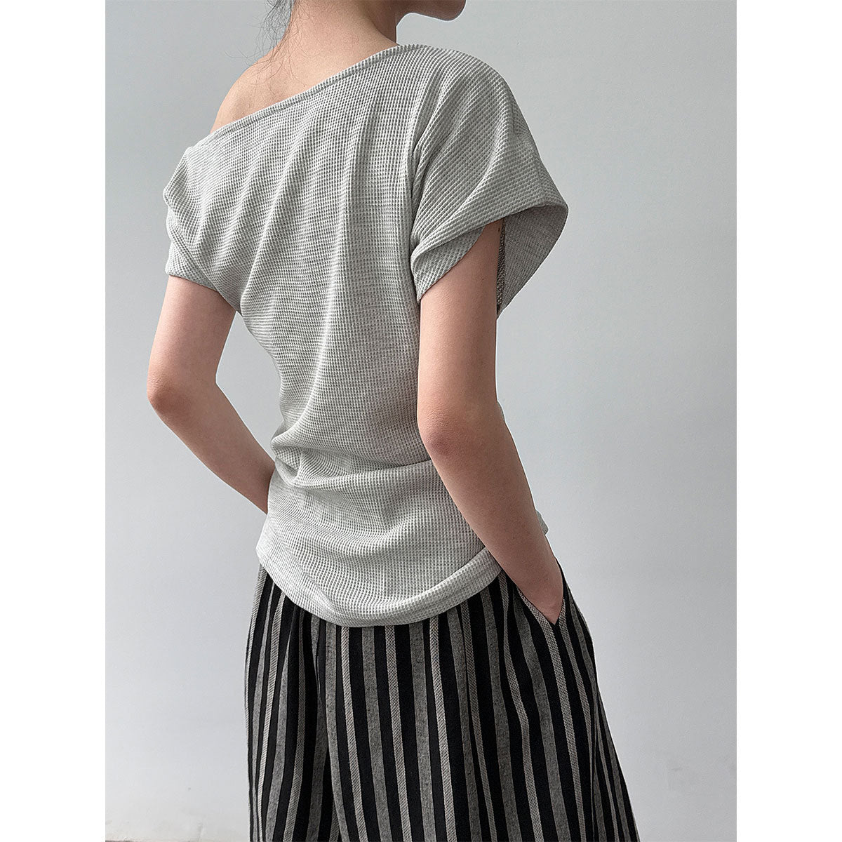 Luxi, waffle asymmetrical slanted shoulder kink T-shirt women's summer new slim and thin Spice Girl top thin 2703