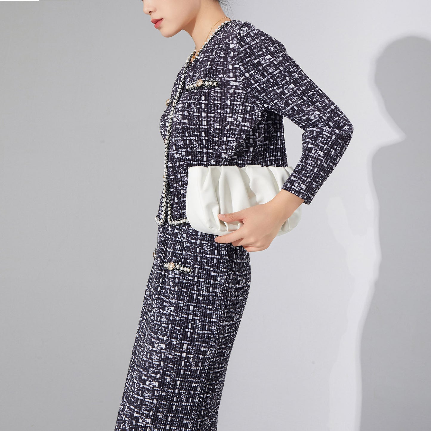 2025 High-end women's clothing Xiaoxiangfeng suit temperament cardigan jacket top medium and long split skirt pleated two-piece set