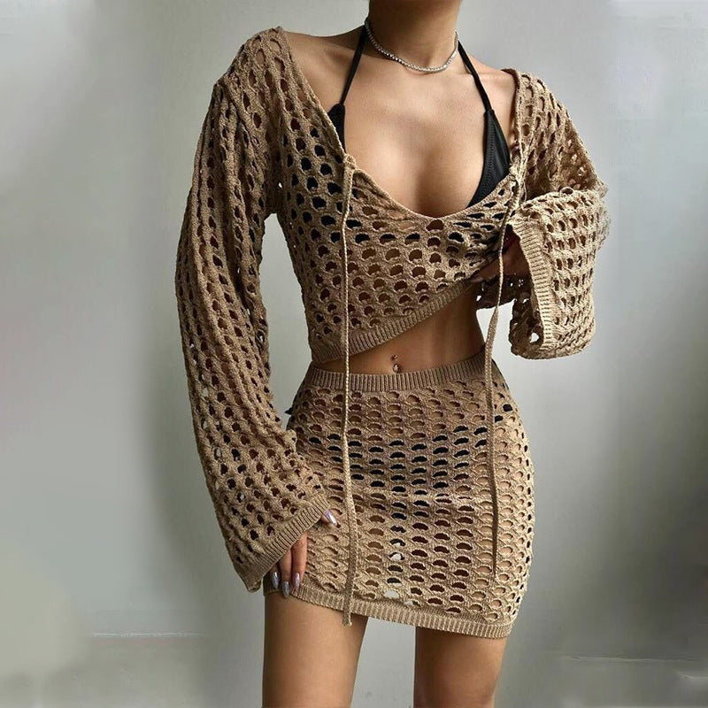 VLOVELAW 2025 popular summer new beach suit women's solid color sexy knitted stand-up collar bikini swimsuit blouse set