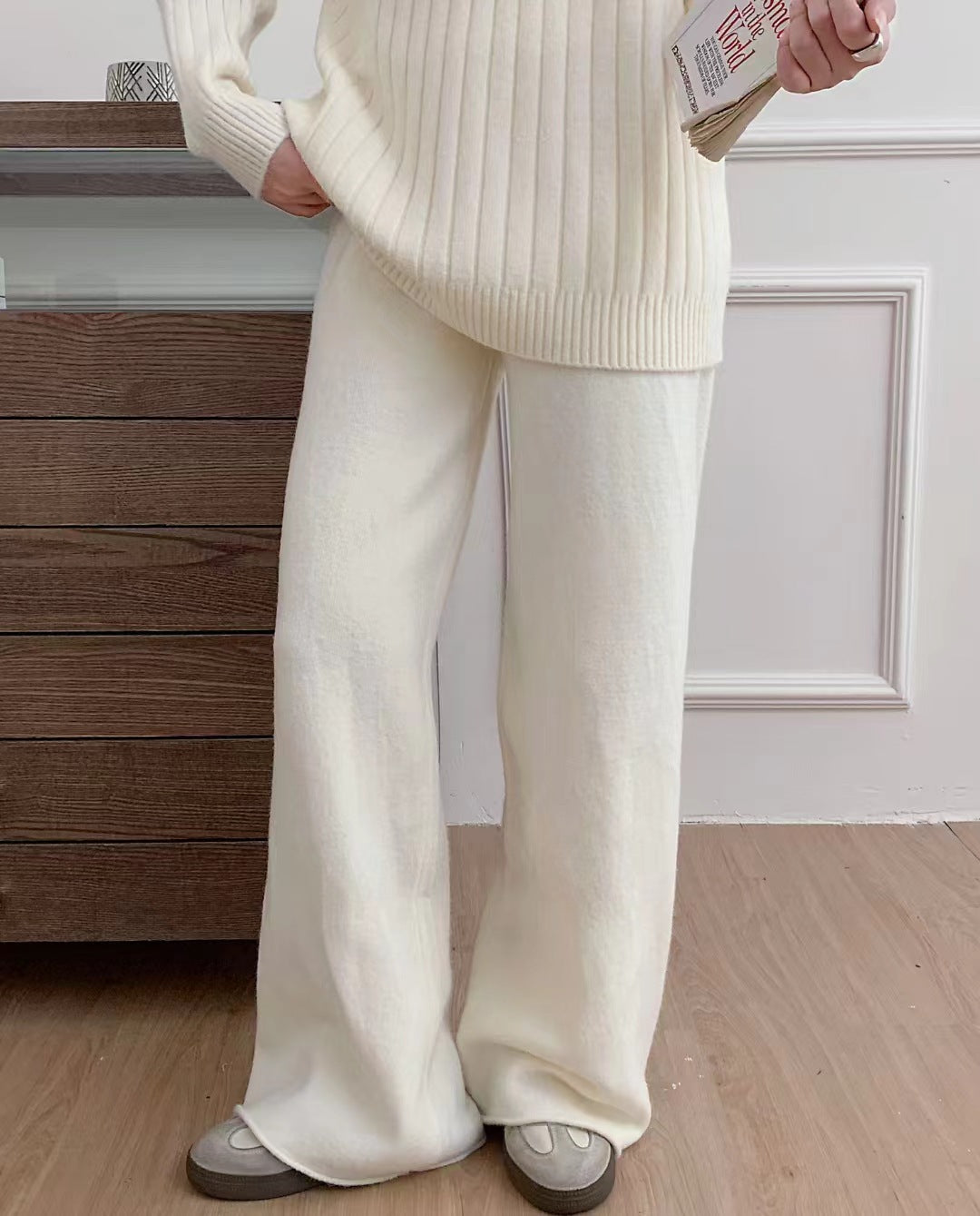 VLOVELAW Fashion high-end sweater set for women's autumn and winter lazy style zipper stand-up neck knitted sweater high-waisted wide-leg pants two-piece set