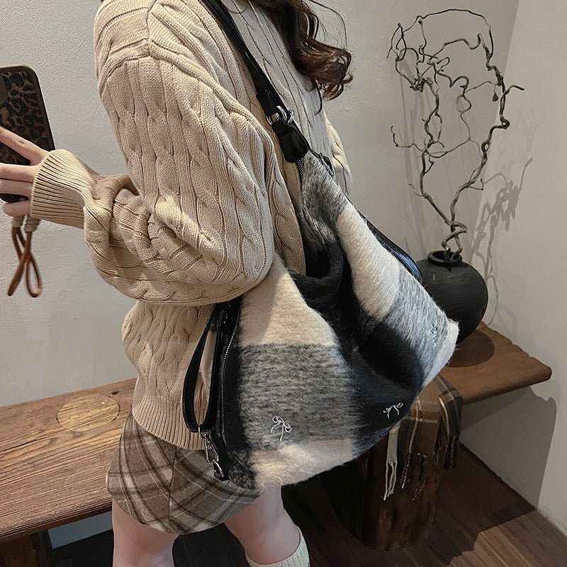 VLOVELAW 2025 Contrasting color woolen backpack Korean version ins trendy fashion casual tote bag popular niche high-end shoulder women's bag