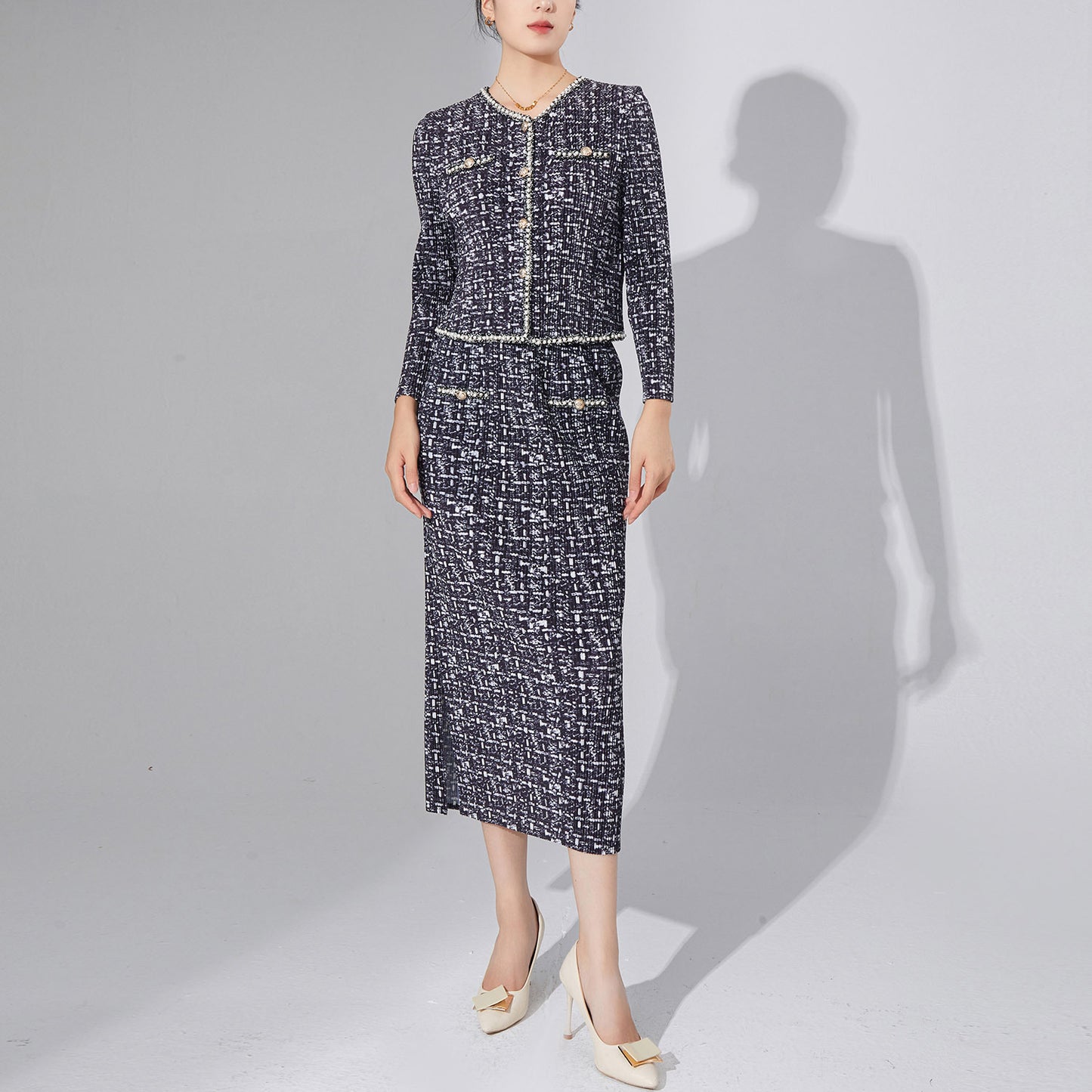 2025 High-end women's clothing Xiaoxiangfeng suit temperament cardigan jacket top medium and long split skirt pleated two-piece set