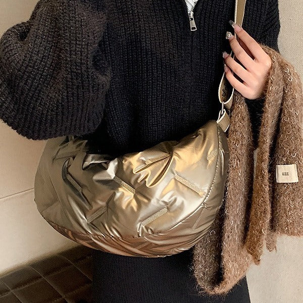 VLOVELAW Women's Shoulder Messenger Bag New People Autumn and Winter Large Capacity Bag Women's Texture Dumpling Bag Minority All-Match Fashion