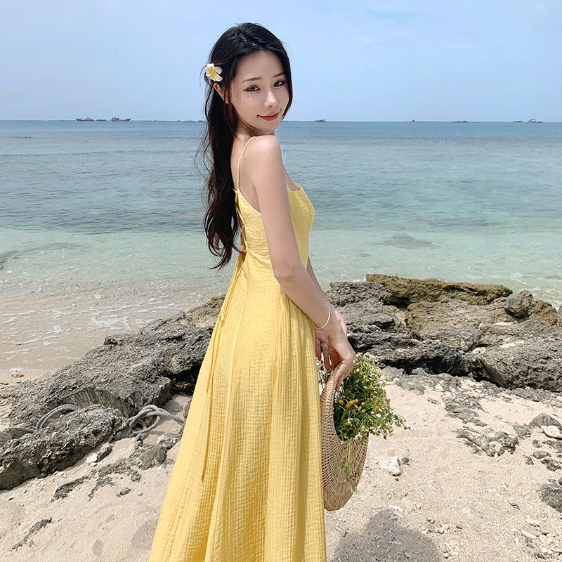 VLOVELAW Retro Yellow Waist Trimming Spaghetti Straps Dress Women's Summer Summer New Seaside Vacation Gentle Sexy Long Dress