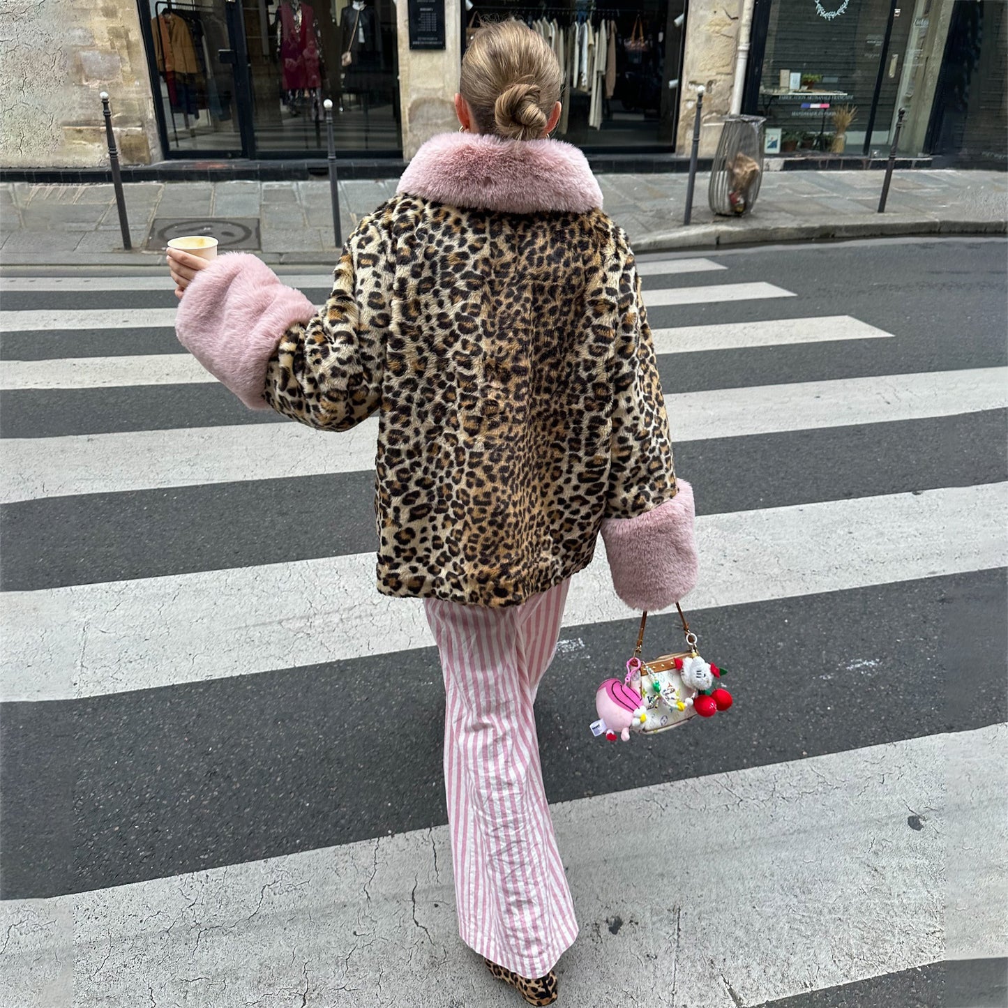 2025 retro leopard print splicing coral fleece jacket women's sweet and spicy wind niche plush cardigan women's jacket high sense