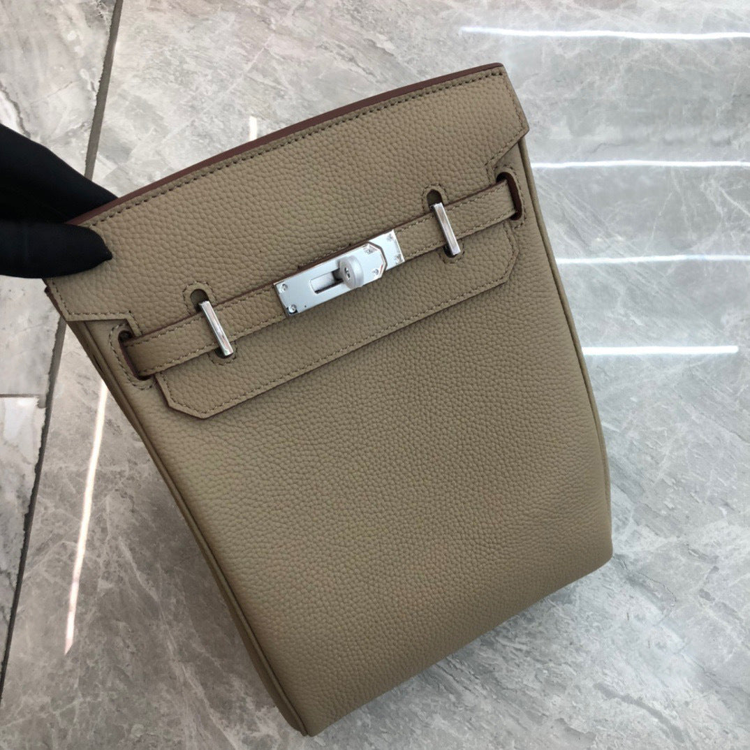 VLOVELAW 2025 Universal bag popular new Kai breast bag togo cowhide simple and fashionable shoulder bag first layer cowhide oblique backpack