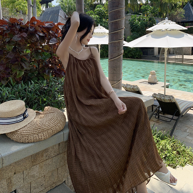 2025 Lazy vacation style long dress retro plaid suspender dress women's summer loose and thin chic medium and long skirt