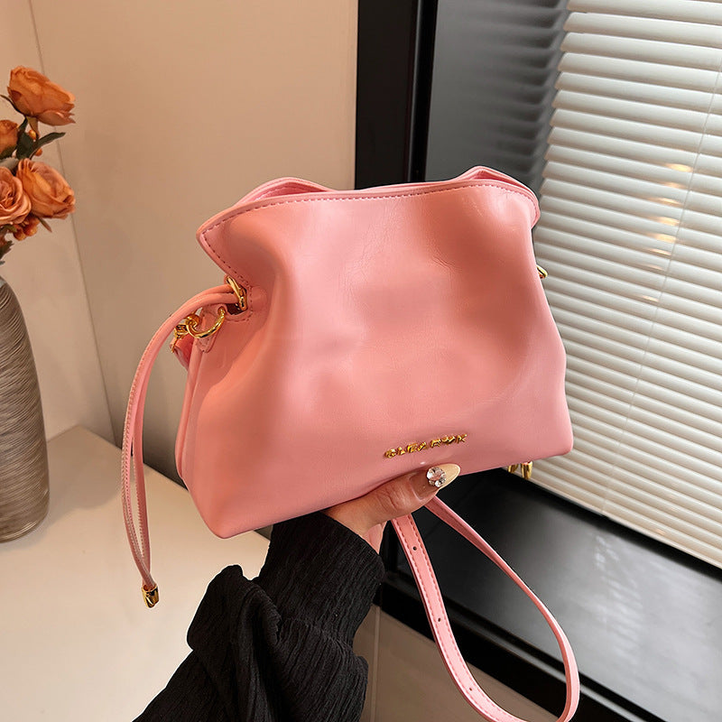 VLOVELAW 2025 Bag Korean high-end versatile bucket bag popular new fashionable solid color shoulder bag women's simple messenger bag