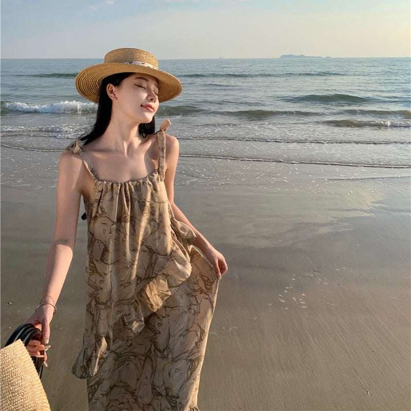 2025 New Chinese aesthetic seaside vacation dress, rock pattern printing strap dress, loose and thin suspender skirt with ruffle edge