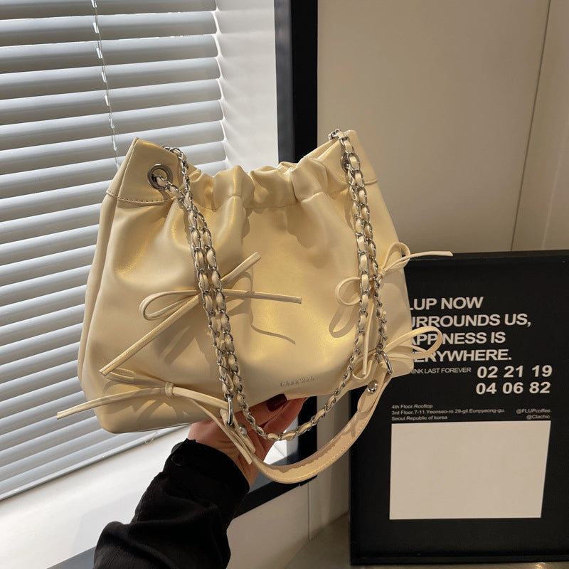 VLOVELAW 2025 Single shoulder small bag women's popular new fashion bow chain bag Popular style versatile garbage bag diagonal cross armpit bag
