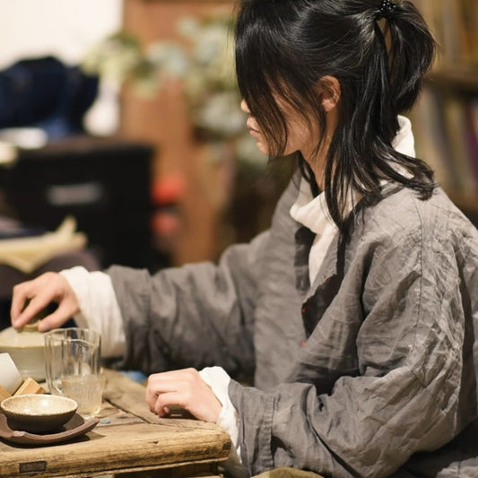 2025  22/12 Xiaoqiu, early spring literary and retro ramie cardigan collarless button-down shoulder shirt