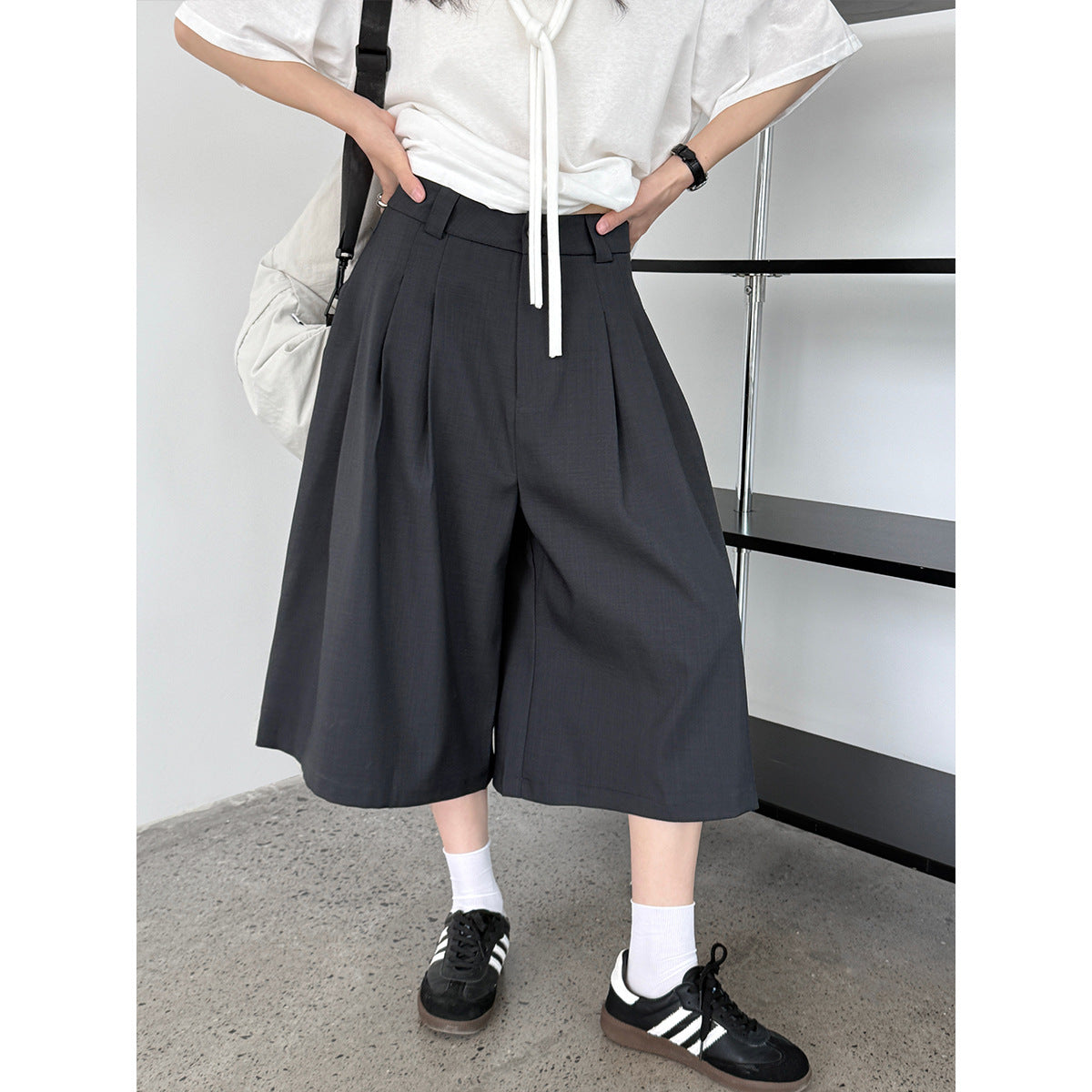 Luxi Japanese casual suit eight-point shorts women's summer new commuter pleated loose wide-leg straight-leg pants 1876