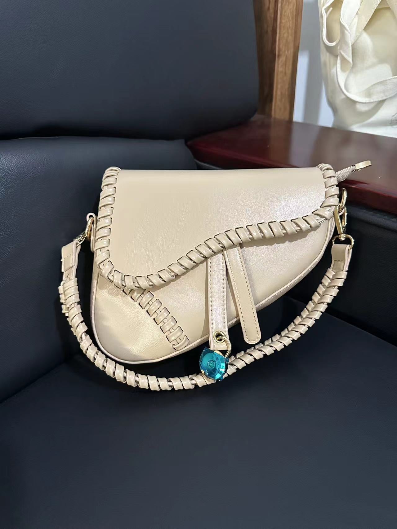 VLOVELAW Bag Women's Bag Autumn New Fashion Shoulder Crossbody Personality Saddle Bag Korean Style Pure Color Artistic Trendy Bag Women's