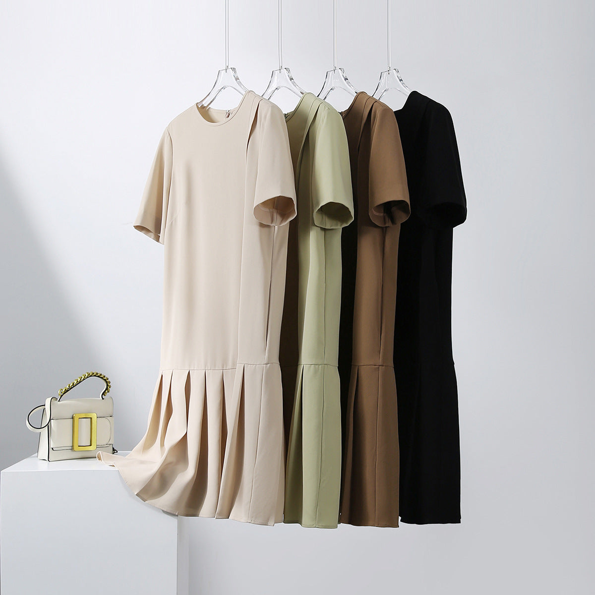 2025 Premium triacetic acid dress 4 colors, high-end pleated skirt women's summer medium and long retro