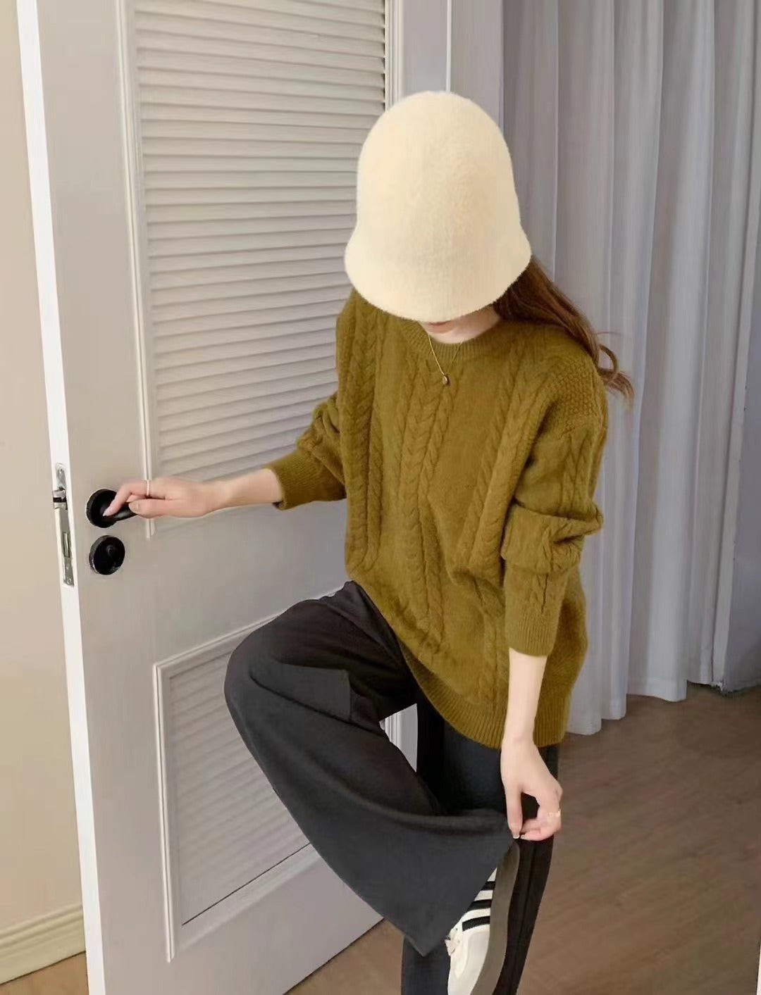 VLOVELAW New autumn and winter new solid color casual loose lazy style round neck fashion versatile knitted pullover sweater top women