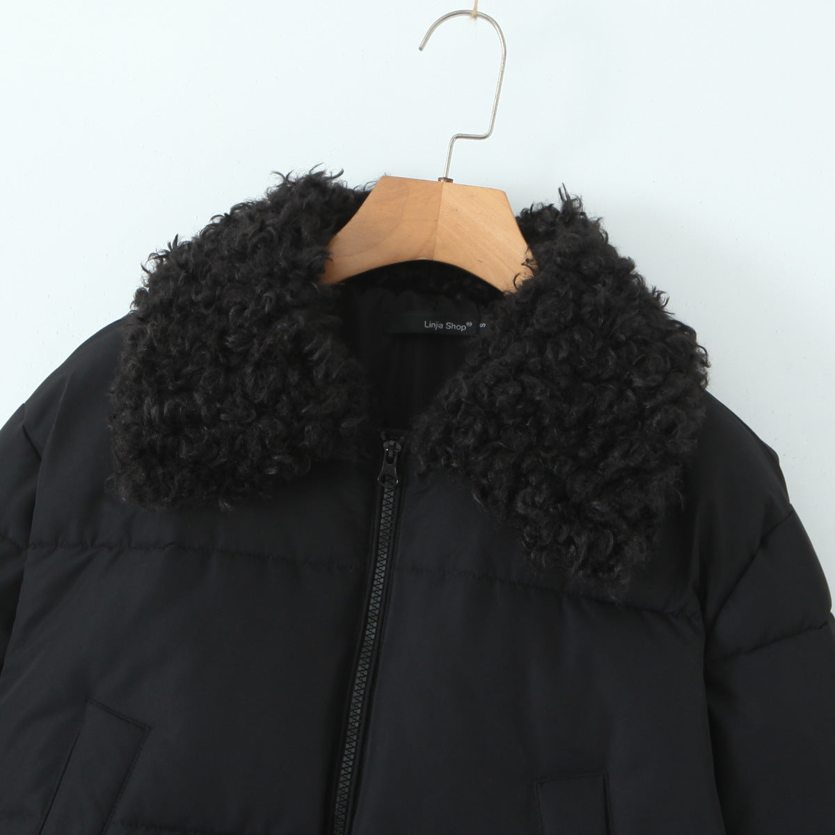 Black lamb wool collar short cotton-padded coat for women's 2023 autumn and winter new European and American spice girls thickened warm bread jacket