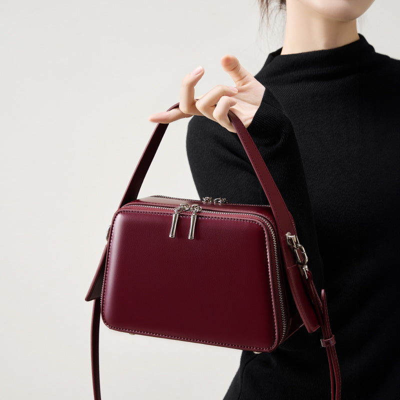 VLOVELAW 2025 25 spring and summer new niche design ear-hanging series commuter bag portable eaves bag leather women's bag commuter oblique span bag